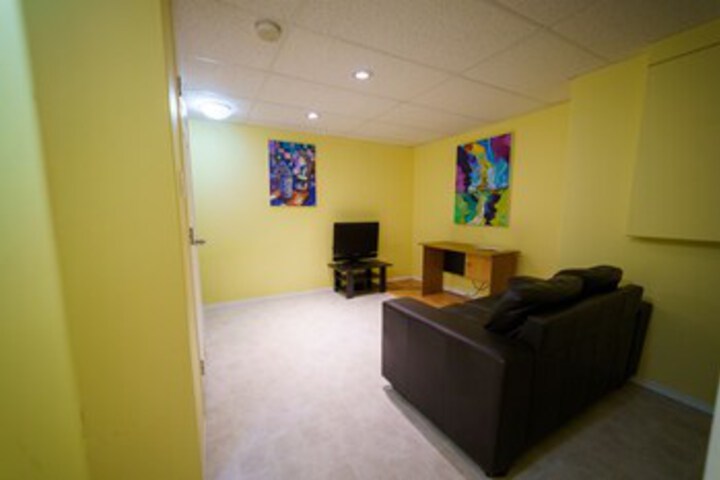Room 15 of 18