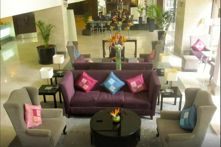 Hotel Interior 4 of 33