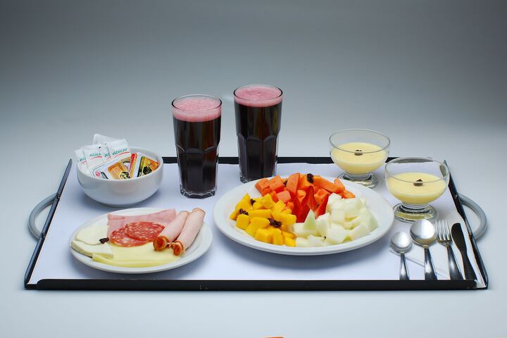 Breakfast/Coffee Service 29 of 40
