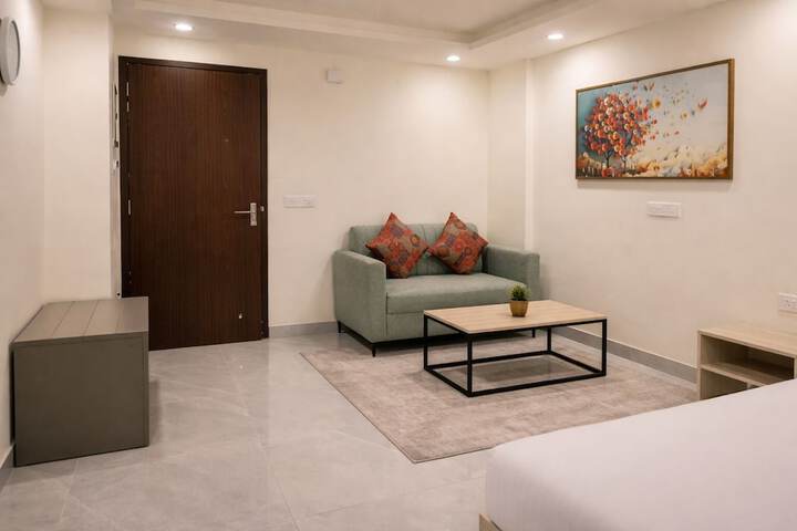 Room 14 of 38