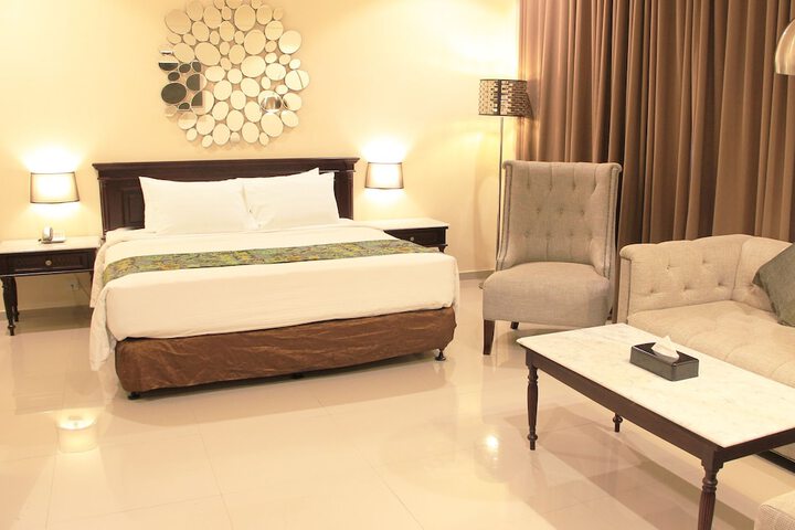 Room 5 of 39