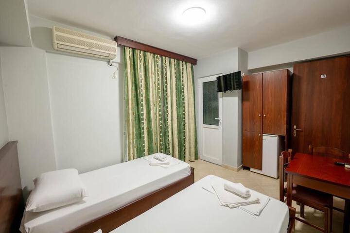 Room 13 of 59