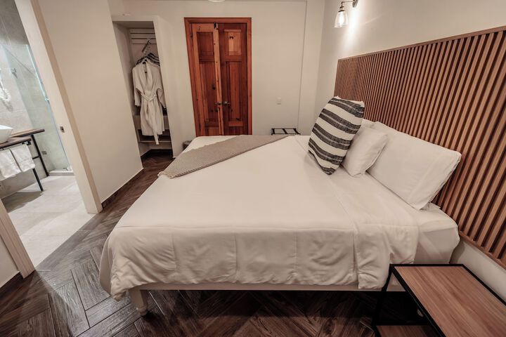 Room 41 of 73