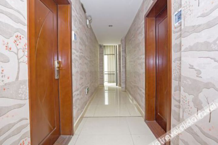 Hotel Interior 9 of 43