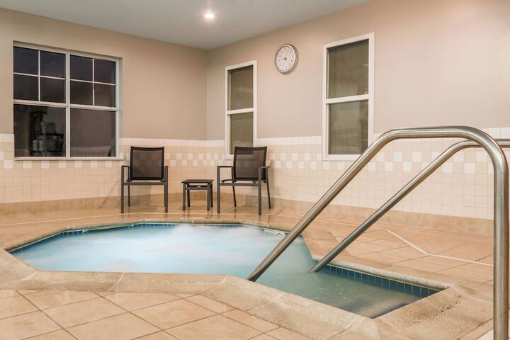 Pool Hotel