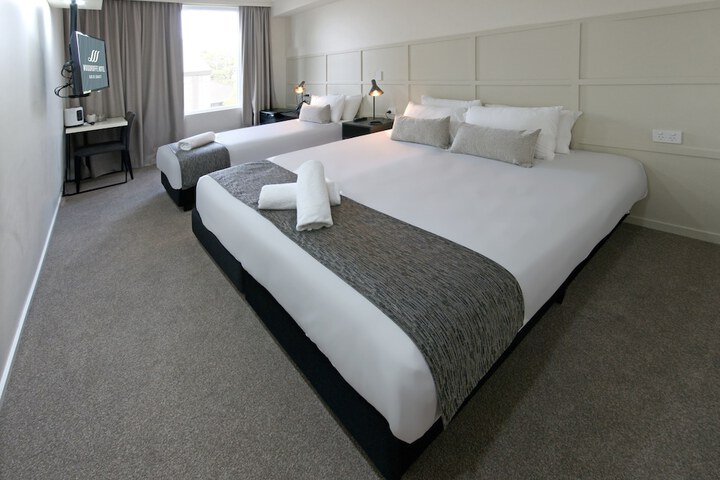 Room 13 of 35