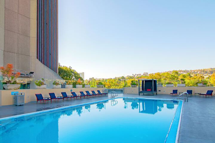 Pool 47 of 77