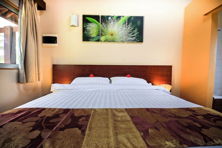 Room 8 of 38