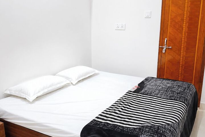 Room 2 of 11