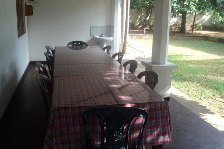 Dining 5 of 5