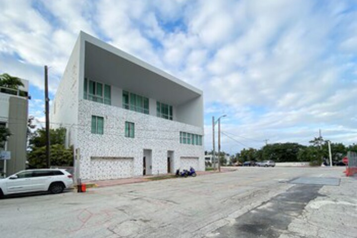 2228 Park 1 in Miami Beach, FL