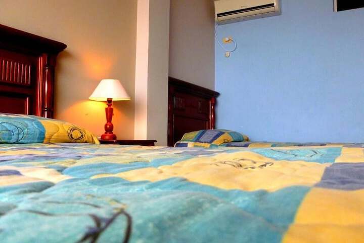 Room 8 of 31