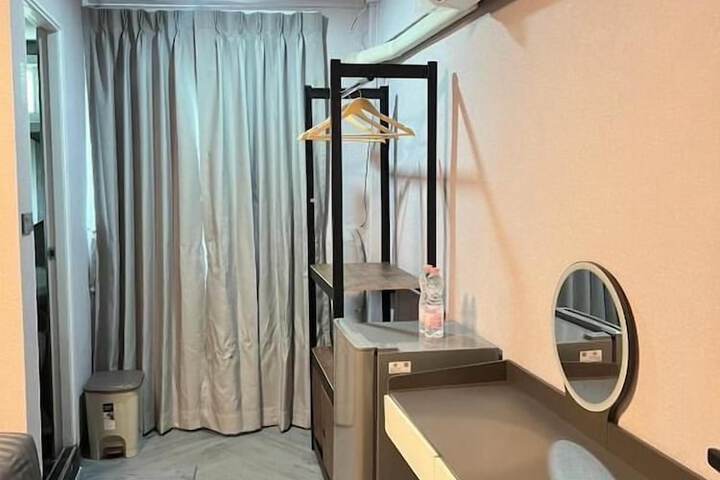 Room 7 of 15
