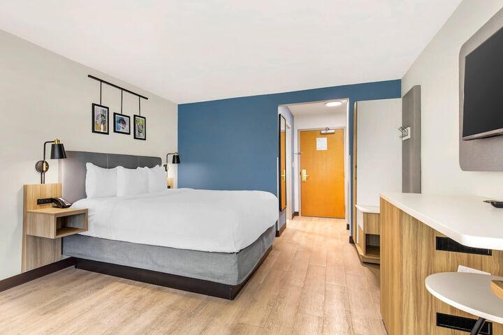 Room 21 of 43