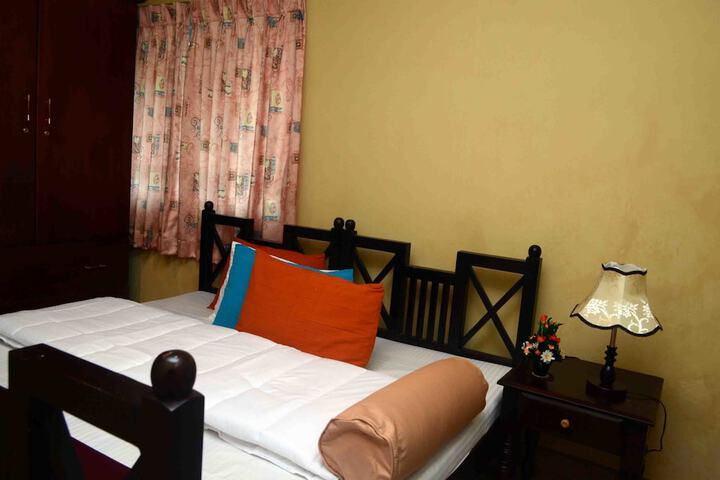 Room 14 of 16