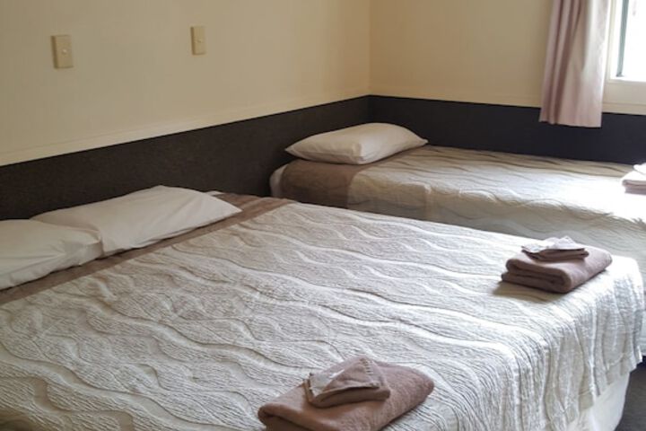 Room 13 of 48