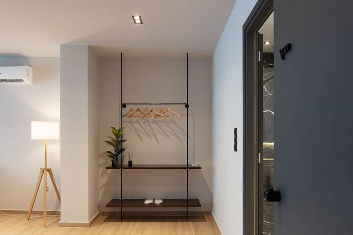 Room 35 of 110