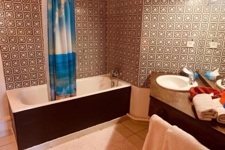 Room 20 of 23