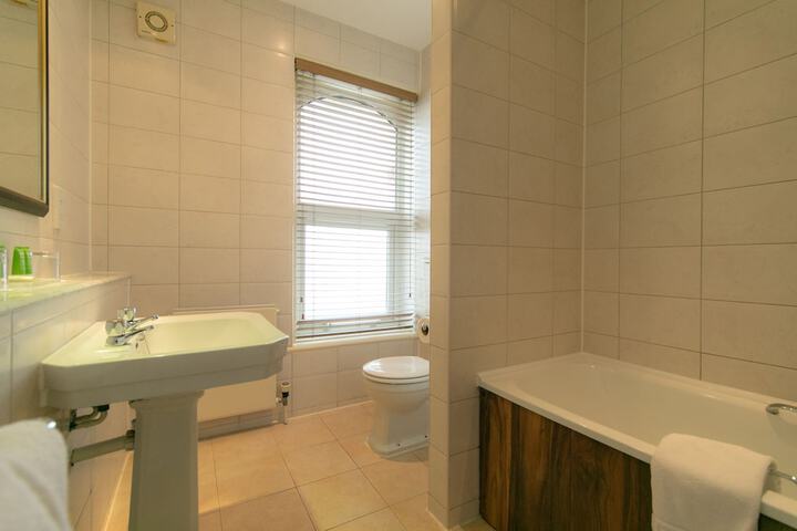 Bath Interior