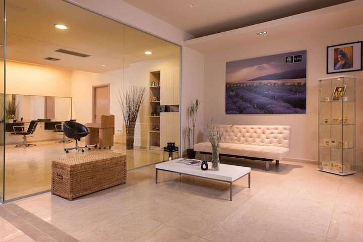Hotel Interior 112 of 227