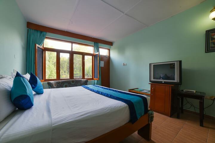 Room 42 of 102