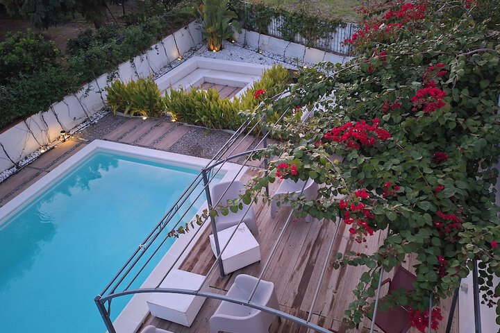 Pool 65 of 127