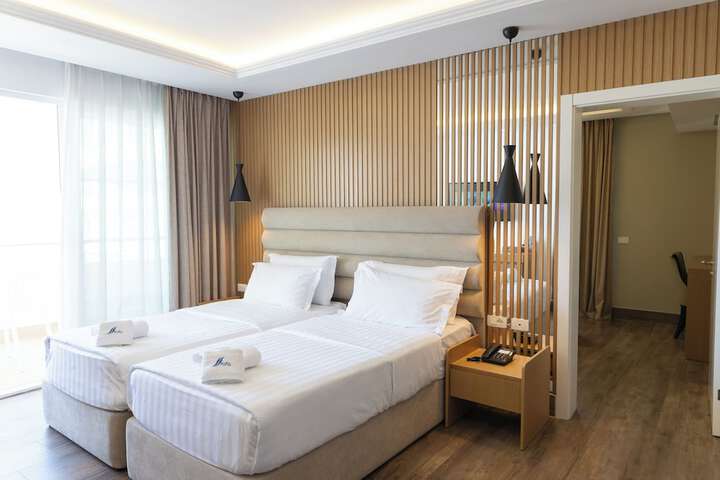 Room 12 of 59