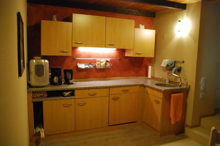 Room 44 of 185
