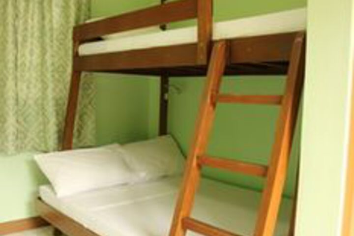 Room 13 of 35
