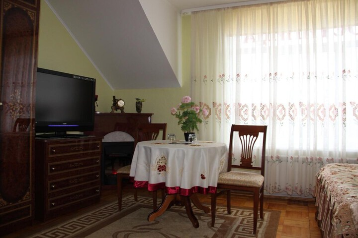 Room 27 of 57