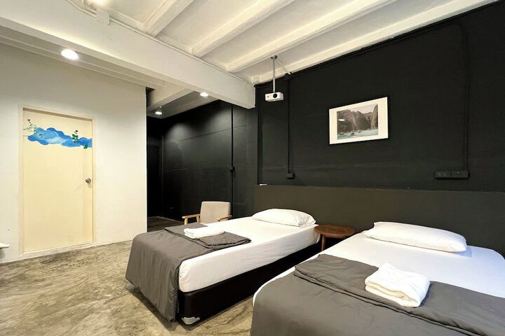 Room 36 of 41