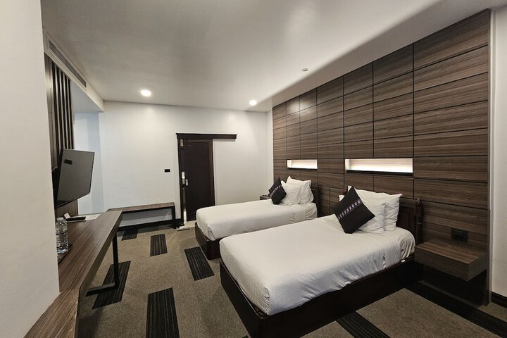 Room 44 of 110