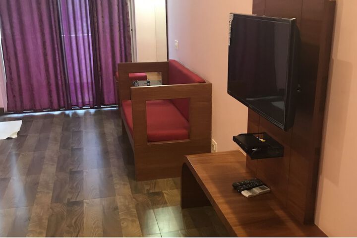 Room 17 of 50