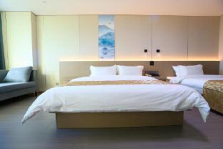 Room 22 of 23