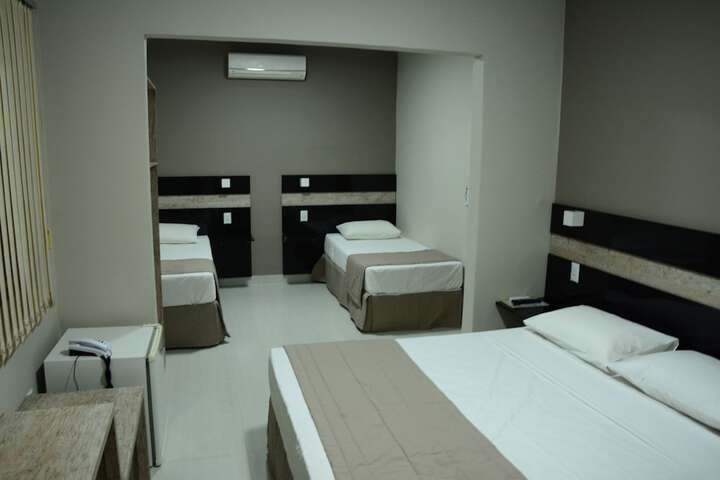 Room 7 of 49