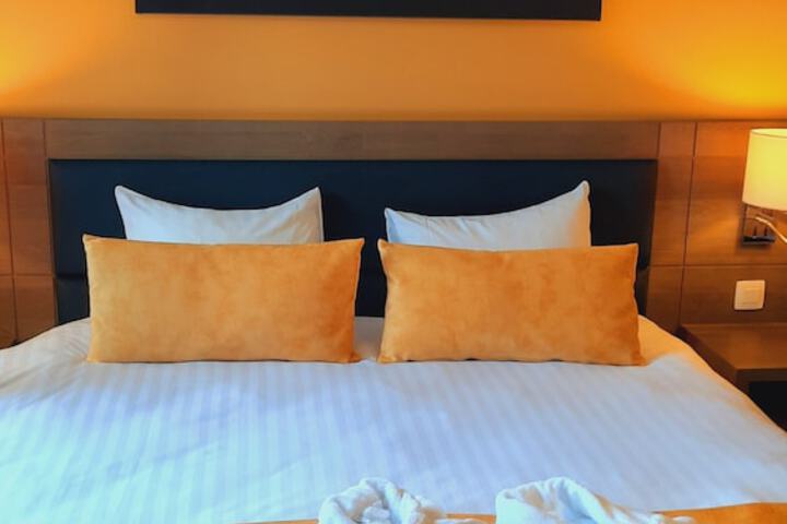 Room 4 of 58