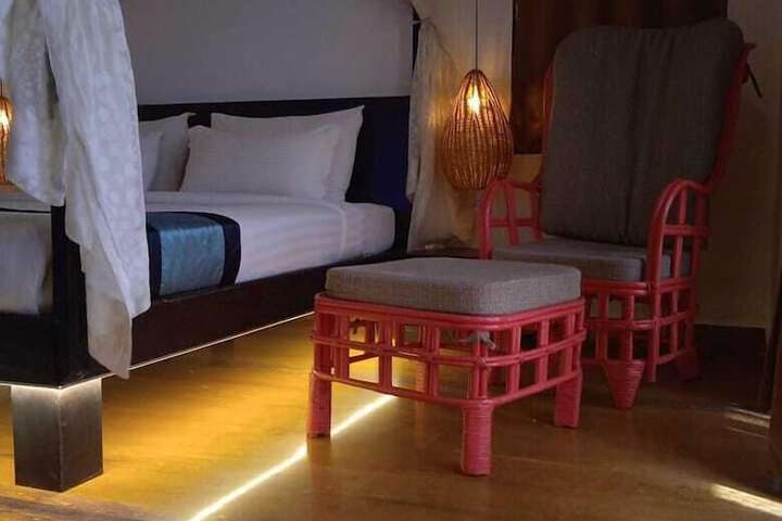 Room 8 of 21