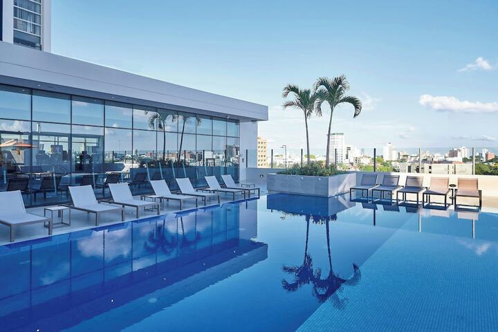 Pool Hotel