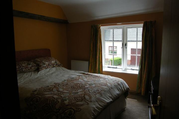 Room 2 of 9