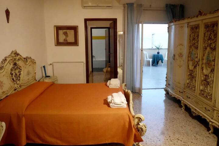 Room 3 of 12
