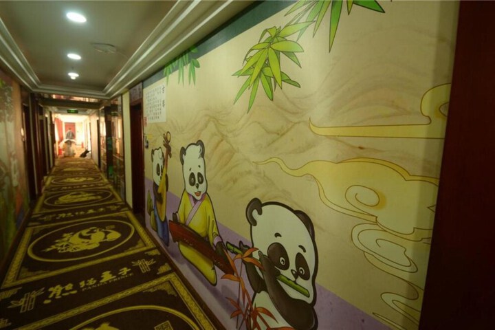 Ballroom/Hall 3 of 30