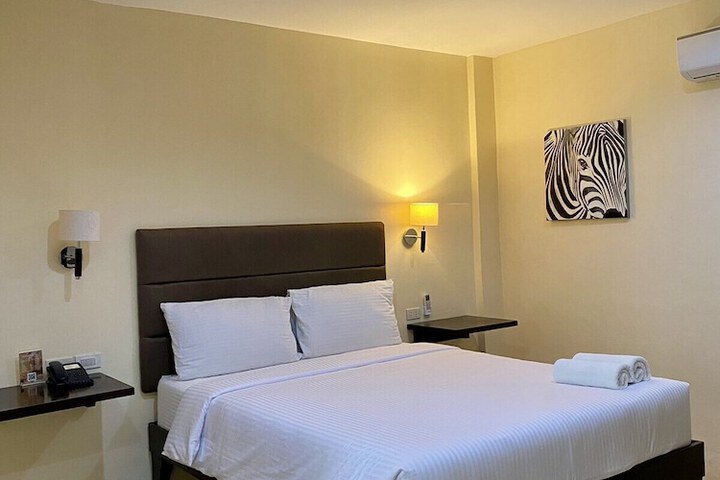 Room 8 of 47