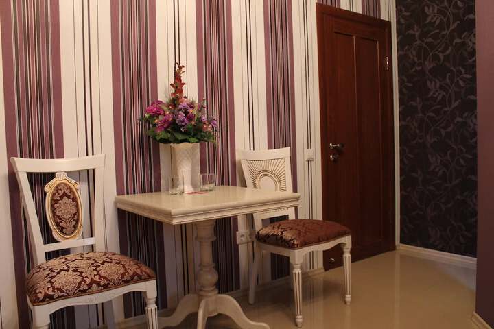 Room 20 of 33