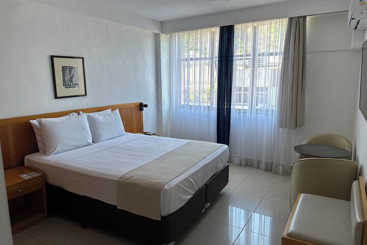 Room 4 of 43