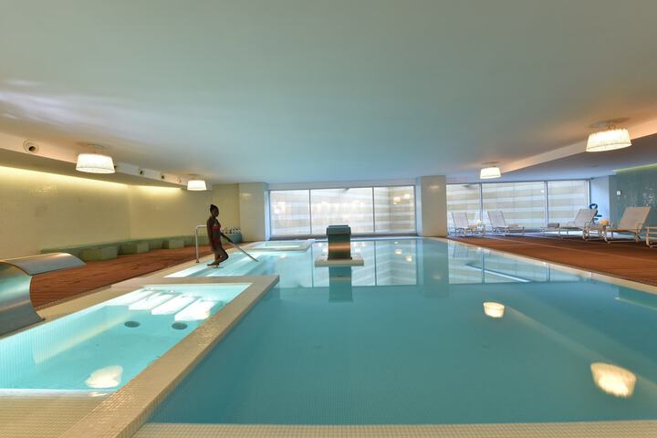Pool 35 of 82