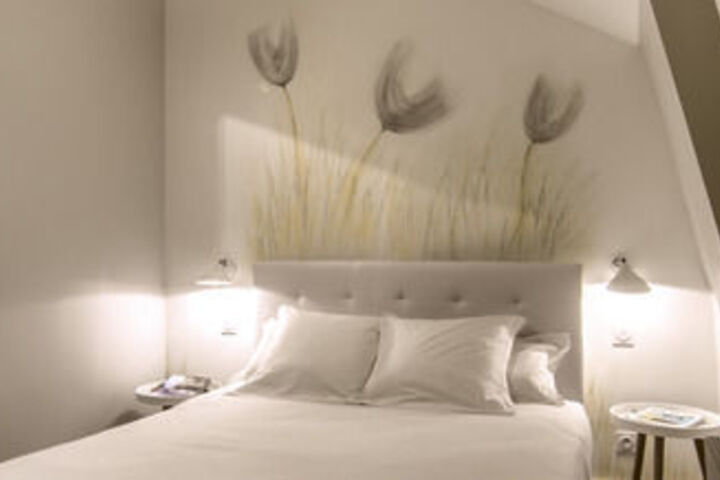 Room 12 of 28