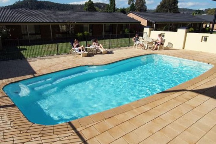 Pool 75 of 95