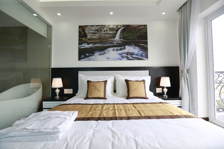 Room 29 of 79