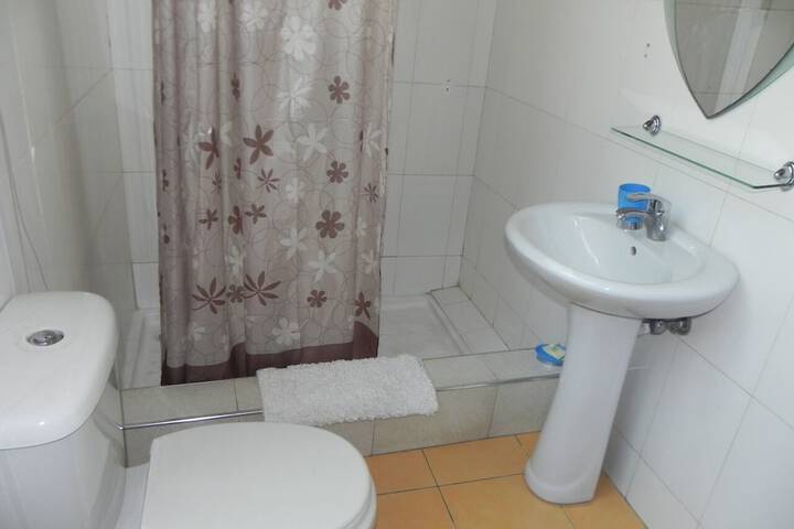 Room 18 of 25