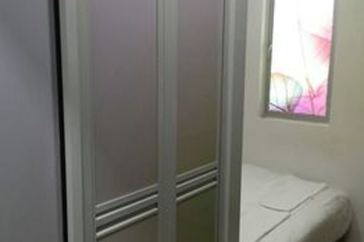 Room 10 of 22